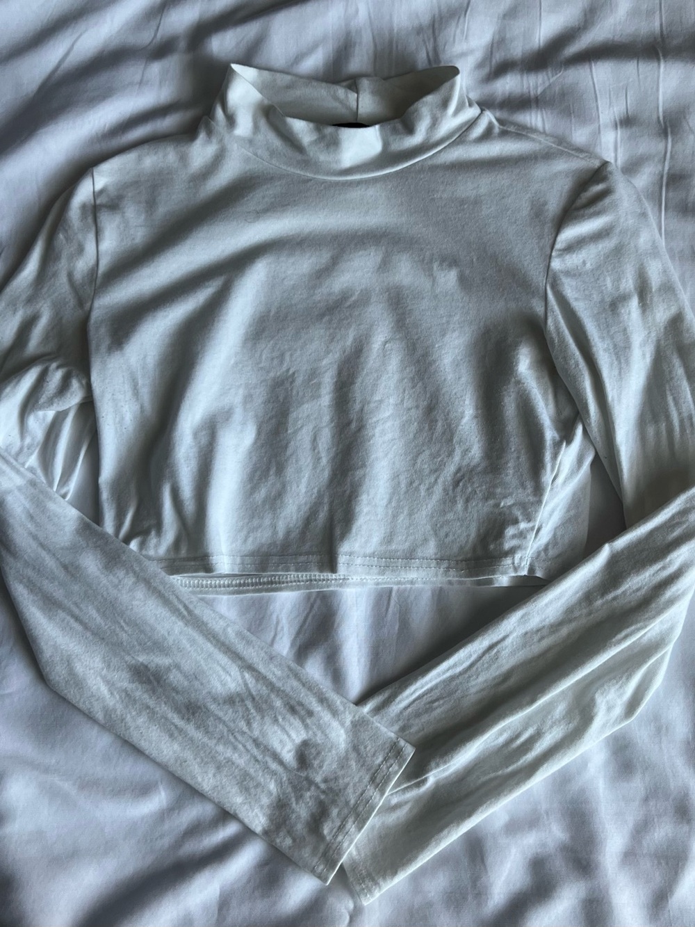 PrettyLittleThing White Long-Sleeve Mock Neck Crop Top